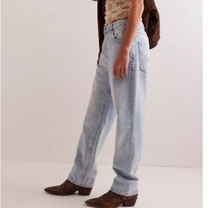 We The Free Zane Mid Rise Straight Jeans Size 30 Vintage Relaxed Fit Denim